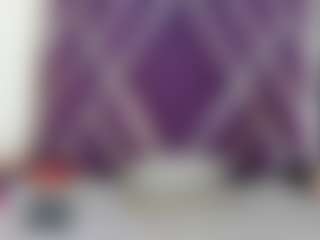 Live cam show with Lunaviceht - Colombia on Mixed Magazine Live