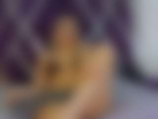 Live cam show with Lunaviceht - Body Massage on Camsoda