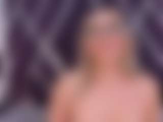 Live cam show with Lunaviceht - Flashing on Camsoda