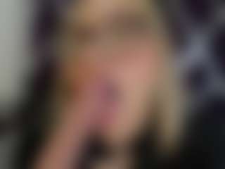 Live cam show with Lunaviceht - Body Massage on Livezox