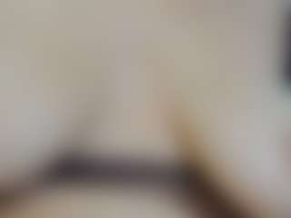 Live cam show with Lunaviceht - Bedroom Brown Hair on UwU Esports