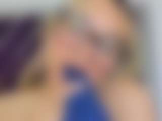 Live cam show with Lunaviceht - Dirty Talk on AdultVida.com