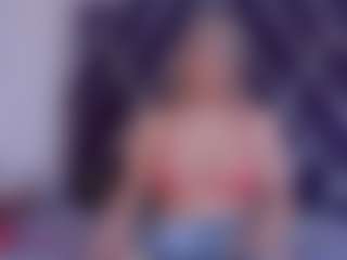 Live cam show with Lunaviceht - Cute on TeamSkeetLive
