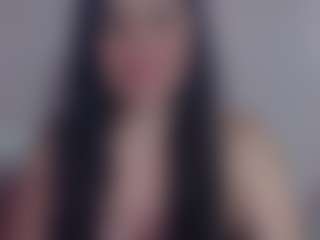 Live cam show with Melany Lewis - Average on CamClone
