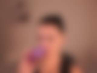 Pauline2005's Live Sex Cam Show