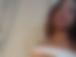 Live cam show with RenataValentina - HD on Camsoda