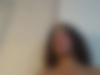 Live cam show with RenataValentina - HD on Camsoda
