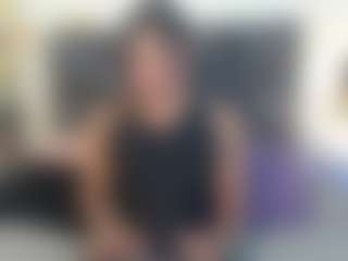 Live cam show with RenataValentina - Brown Eyes on CamwithHer
