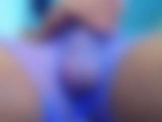 Live cam show with Ebony-DickTS - Brown Eyes on Camsoda