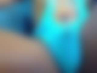 Live cam show with Ebony-DickTS - Black Hair on makecum.org