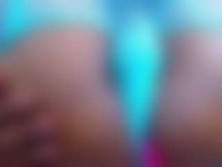 Live cam show with Ebony-DickTS - Orgasm on Latina Girls