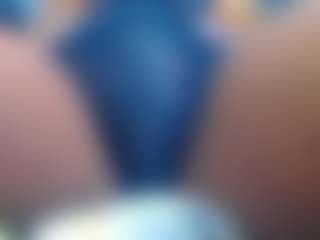 Live cam show with Ebony-DickTS - Tiny Tits on Camsoda Late Night