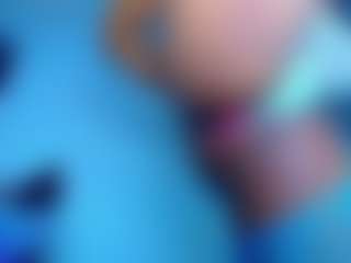 Live cam show with Ebony-DickTS - White on Milfs Live | colombia