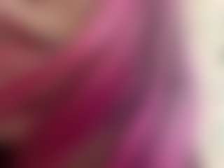 Live cam show with TreasaHotze - Bikini on StripNow