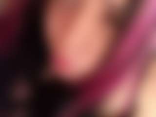 Live cam show with TreasaHotze - Facial on Soda Cam