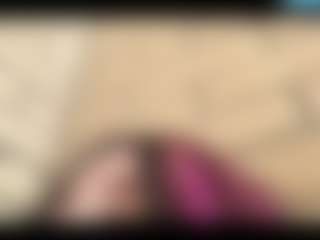 Live cam show with TreasaHotze - Facial on Camsoda