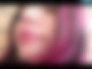 Live cam show with TreasaHotze - Smoking on CamwithHer