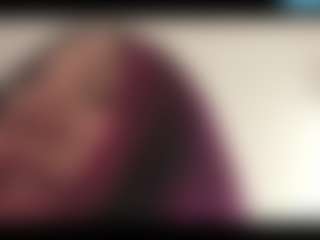 Live cam show with TreasaHotze - Normal on CamClone