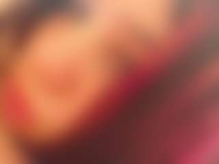 Live cam show with TreasaHotze - Lesbian on Camsoda