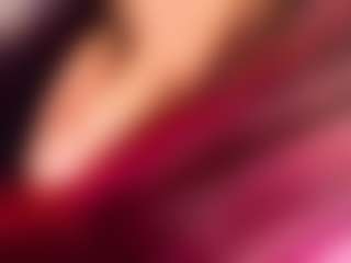 Live cam show with TreasaHotze - Public on fapnchat