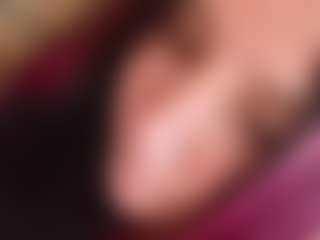 Live cam show with TreasaHotze - Ass Bouncing on Strip Flash - Live Sex Shows