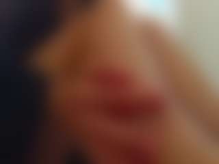 Live cam show with TreasaHotze - Nipple Piercings on Milfs Live