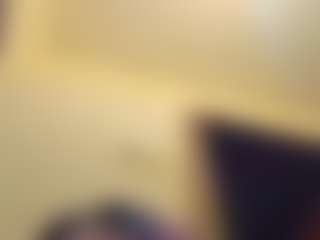 Live cam show with TreasaHotze - Smoking on liverealitysex.com