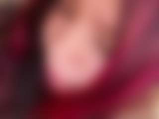 Live cam show with TreasaHotze - Normal on TeamSkeetLive