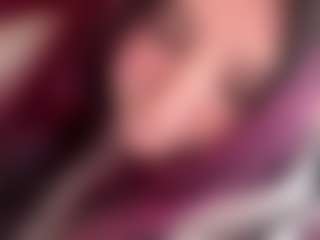 Live cam show with TreasaHotze - Striptease Teen (18+) on Camiplay Live
