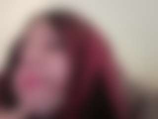 Live cam show with TreasaHotze - Lesbian on Hubzter Live