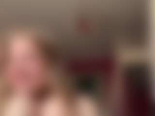 Live cam show with Marry - Petite on madthumbs