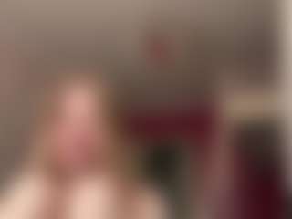 Live cam show with Marry - Bedroom Mature on milfzrlive.com