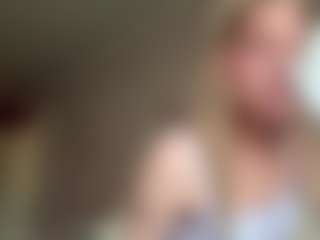 Live cam show with Marry - Small Tits on AdultVida.com