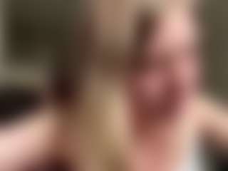 Live cam show with Marry - Blonde Hair Amateur on sexytreat.net