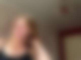 Live cam show with Marry - Small Tits Mature on Camsoda