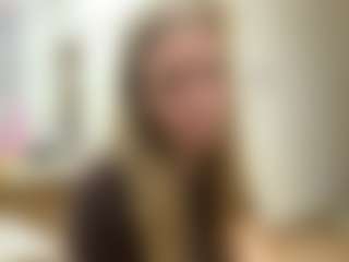 Live cam show with KaY - Solo on intimatelivegirls.com