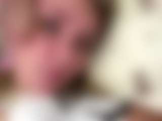 Live cam show with KaY - Strapon on livesuperchat.net