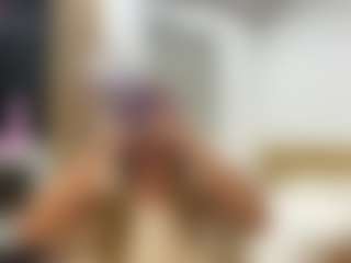 Live cam show with KaY - Pregnant on Fit Hotties