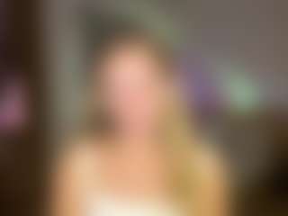 Spettacolo in cam dal vivo con KaY - Petite su Camsoda