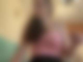 Live cam show with Thea - Teen (18+) on TeamSkeetLive