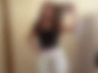 Live cam show with Thea - Average on sexylive.show