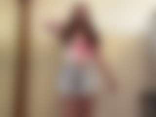 Live cam show with Thea - Striptease Granny on Dolls Live