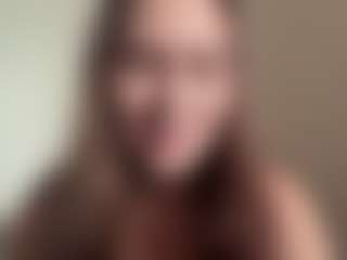 Live cam show with Thea - Granny Squirt on SpunkLive