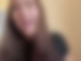 Live cam show with Thea - Public on Camsoda