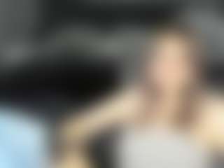 Live cam show with DaiisyBloom - Freak on StripNow