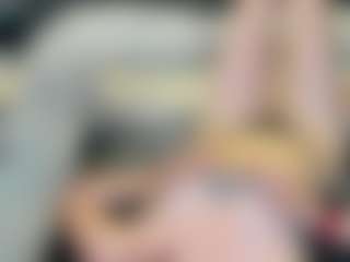 Live cam show with DaiisyBloom - Petite Teen (18+) on Streamer API