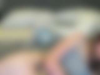 Live cam show with DaiisyBloom - Petite on Uber Horny