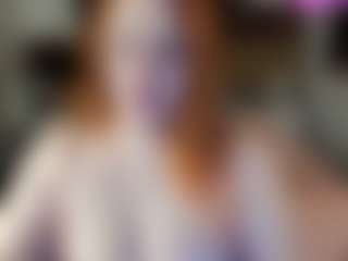 Live cam show with Kate-Dark - Camel Toe on Dolls Live