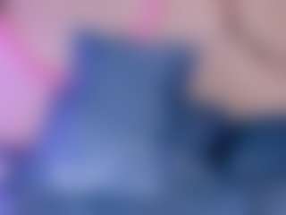 Live cam show with Lara Rous-Pretty - Flat Chested on madthumbs