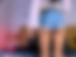Live cam show with Lara Rous-Pretty - Young Adult on Camsoda